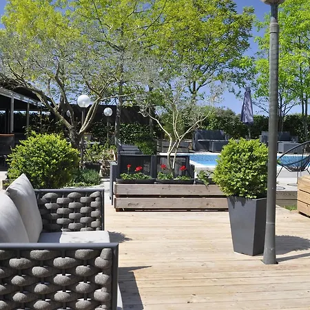 Boutique Mobile Homes Ulikarovinj (adults Only) База отдыха Ровинь