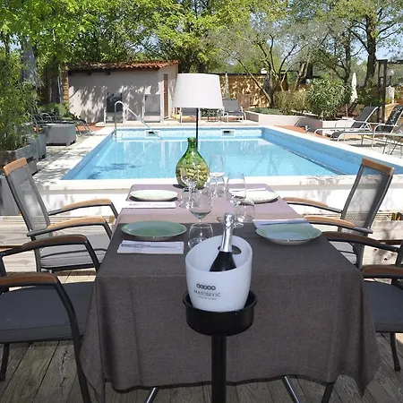 Boutique Mobile Homes Ulikarovinj (adults Only) 4*