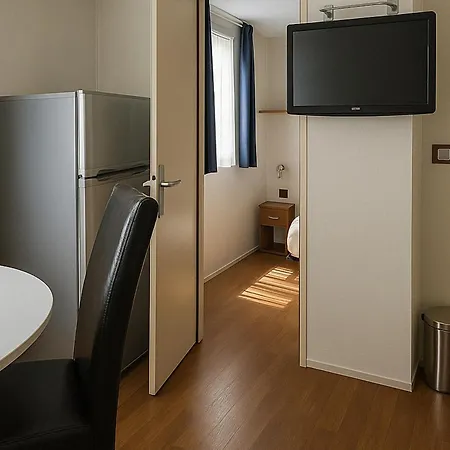 Boutique Mobile Homes Ulikarovinj (adults Only) 홀리데이파크 로비니