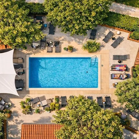 Boutique Mobile Homes Ulikarovinj (adults Only)