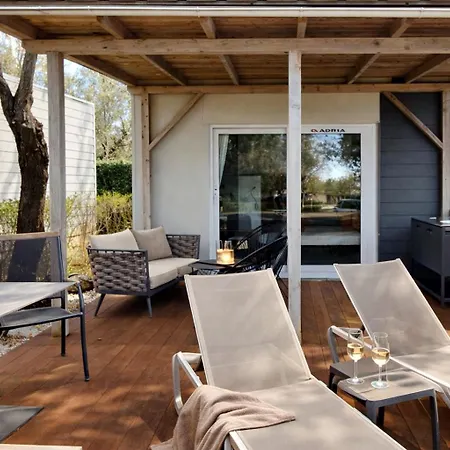 Parco vacanze Boutique Mobile Homes Ulikarovinj (adults Only) 4*