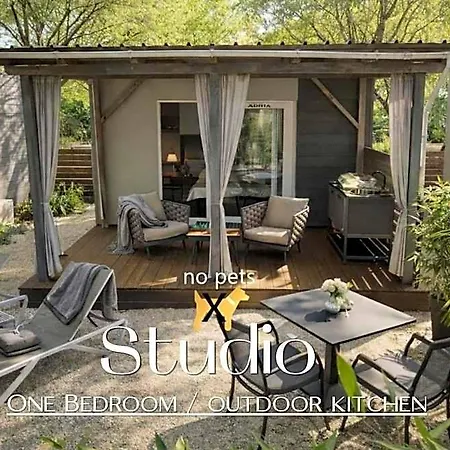 ホリデーパーク Boutique Mobile Homes Ulikarovinj (adults Only) ロヴィニ