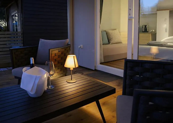 Boutique Mobile Homes Ulikarovinj (adults Only)